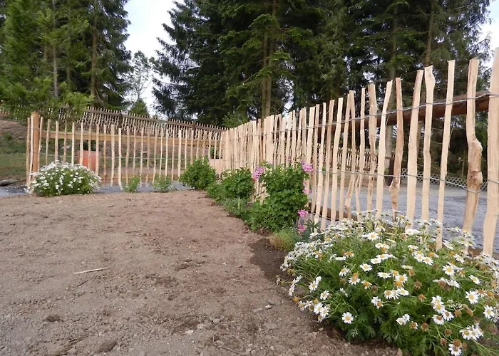 Casa vacanze In Meiserich With Swimming Pool Ulmen