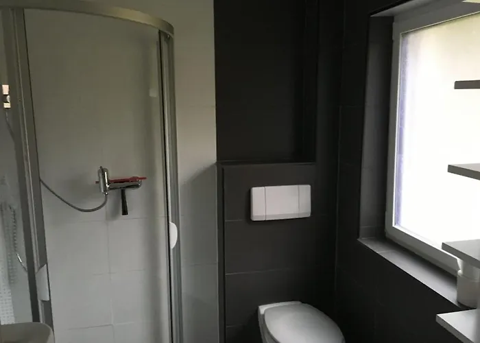 In Meiserich With Swimming Pool *